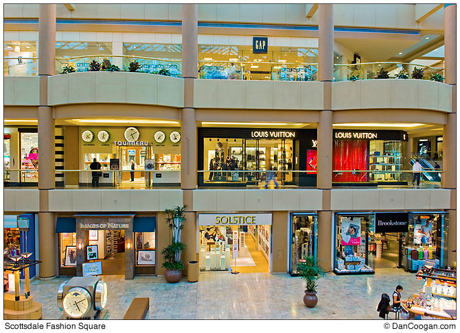 traffic in motion at dusk, Scottsdale Fashion Square, Scottsdale, AZ, Westcor, Macerich